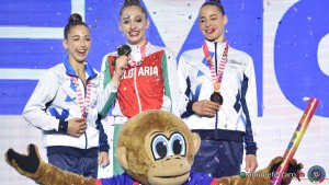 podium app foto simone ferraro sfe 2895 copiaa